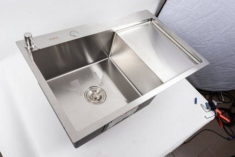 Кухонная мойка СМ 78*50 L нержавейка VALESO Handmade (круглый сифон 3.0/0.8) SP000043037 фото